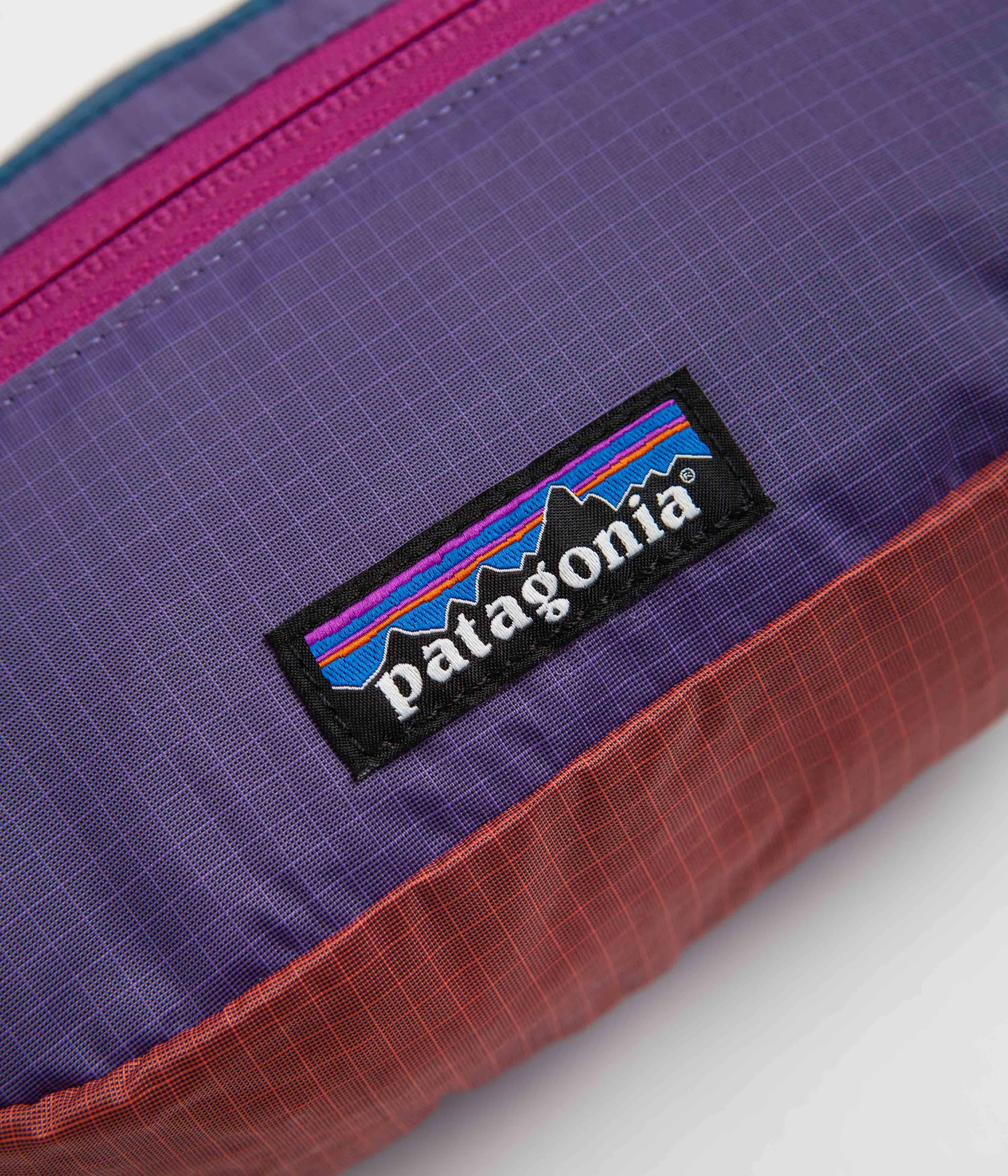 Patagonia Ultralight Black Hole Mini Hip Pack - Patchwork: Coral